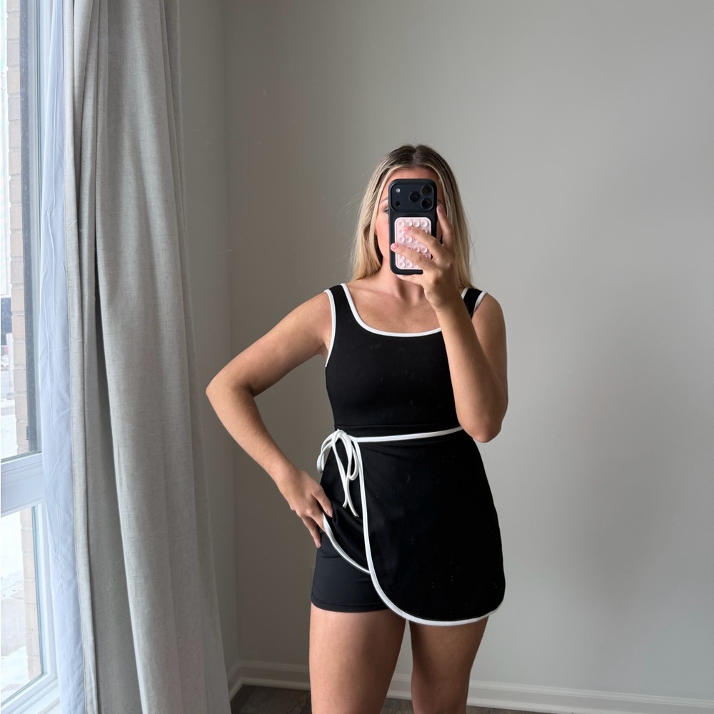 Mable black romper - Picture 4 of 4